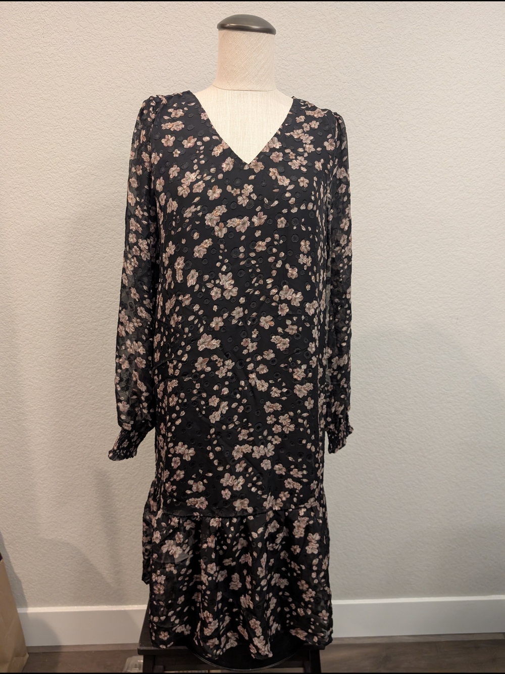 Kaffe Sz M/48 Black Floral V-Neck Long Sleeve Women's Maxi Dress